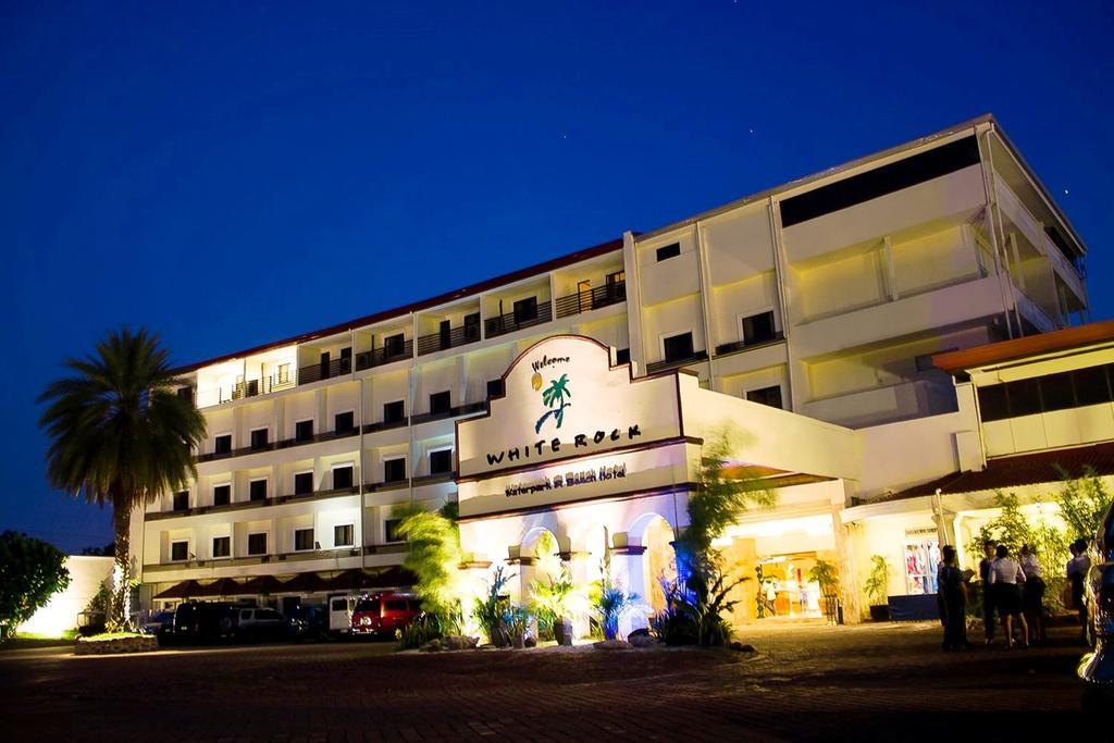 Whiterock Beach Hotel And Waterpark Subic Bay Luaran gambar